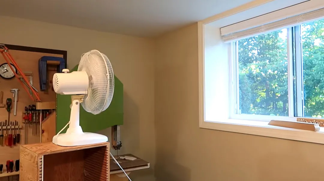 A great trick to make the fan instantly cooler, you can't think of it