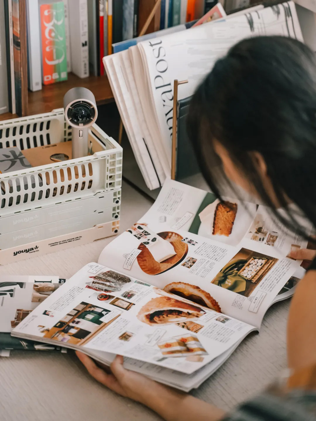 This summer, you need a portable small fan like this